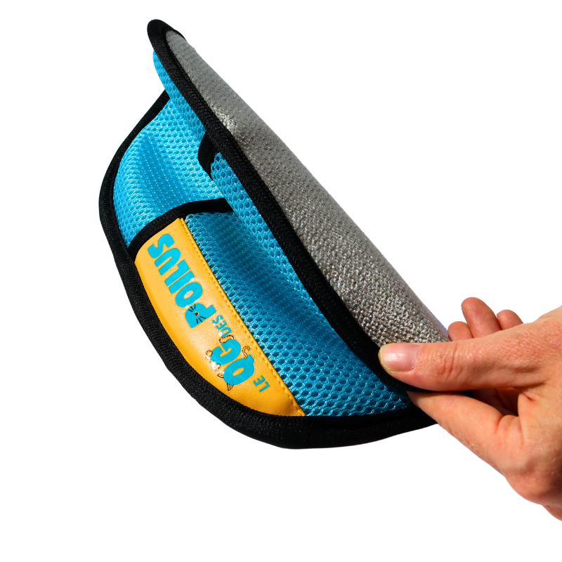 Gant anti-poils, gant poil de chien, retirer poils de chien sur canapé, retirer poils de chien dans voiture, gant chien
